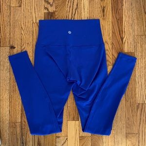 Lululemon wunder under blue long leggings size 6